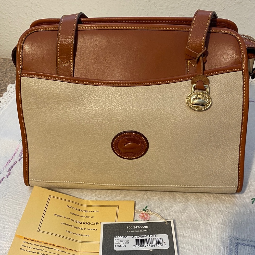 NWT Dooney & Bourke Bone & Tan Leather East/West TOTE Immaculate Made in USA  🇺🇸